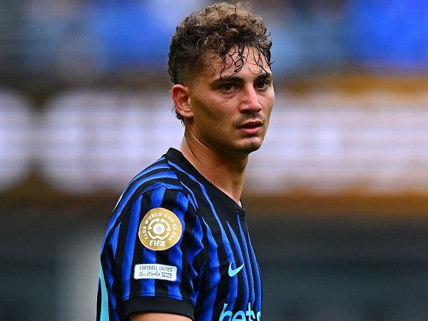 Sebastiano Esposito Resmi Hijrah ke Cagliari, Inter Dapatkan Dana Segar